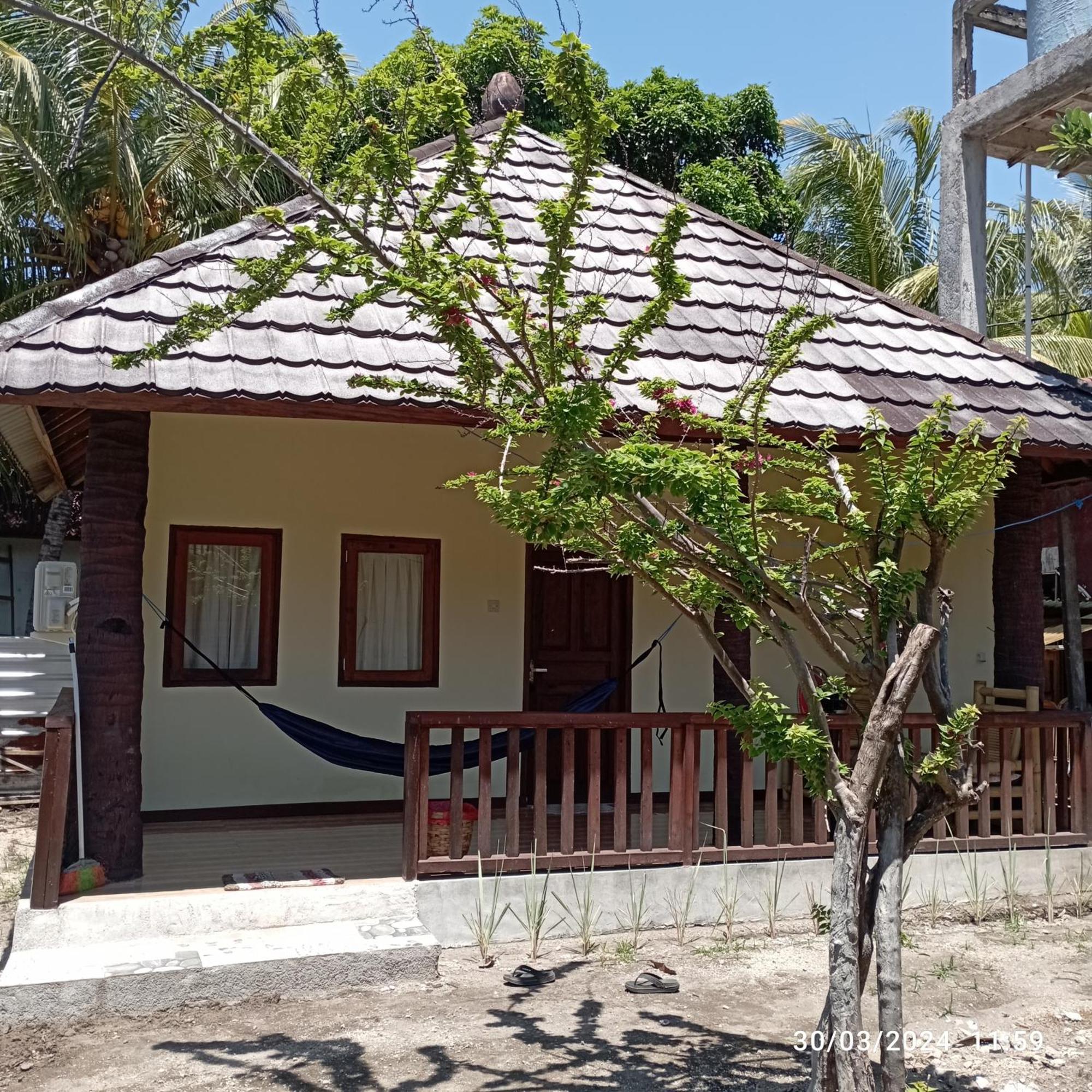 Tangga Bungalows Gili Air Exterior foto